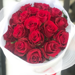 Premium Long Stem Red Roses - Same-Day Delivery Melbourne | 20-40 Stems